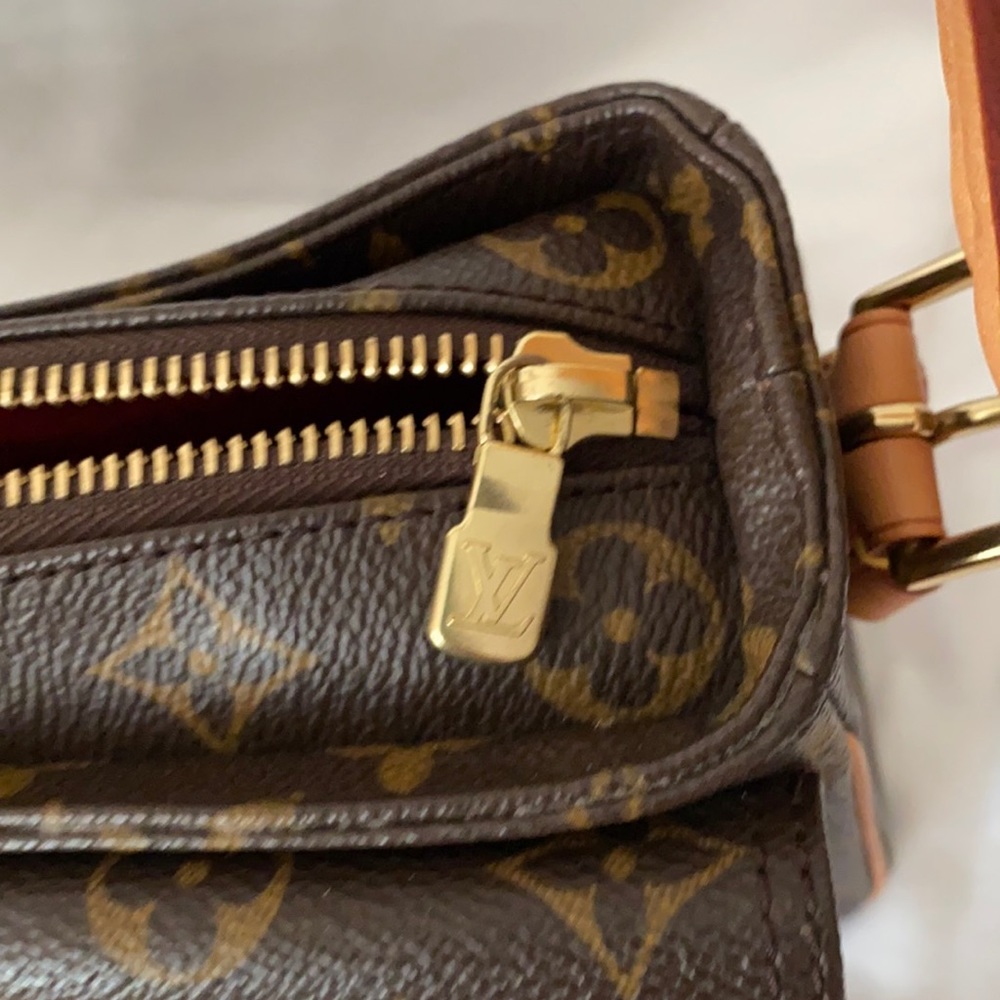 Louis Vuitton Multipli Viva Cite Monogram purse